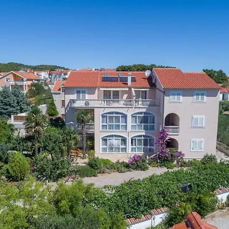 Nostro Palazzo 아파트 *